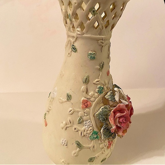 Italian Barbotine Majolica Vase Floral Large Pink Roses 7.5” inches. - Picture 4 of 9